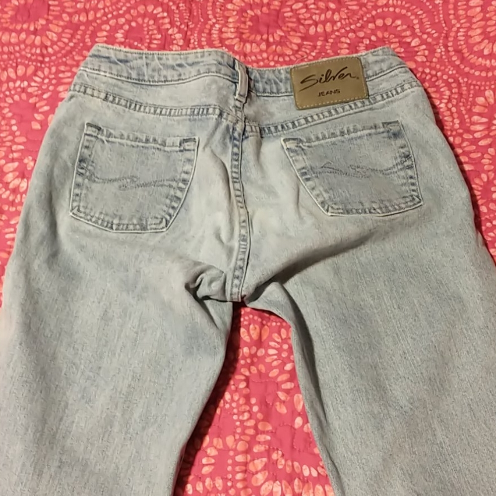 Silver jeans. Wide leg. Low rise jeans.